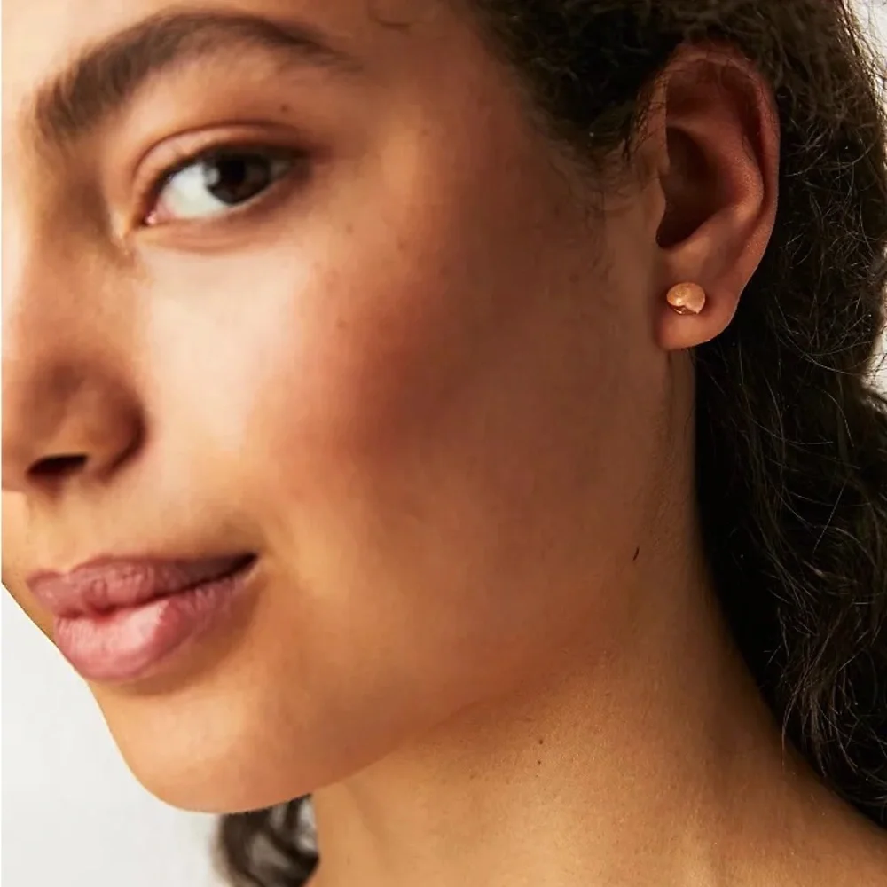 HP! Free People shell earrings. Brand new!